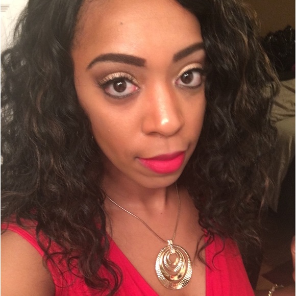 Alaina - Picture 4 of 16